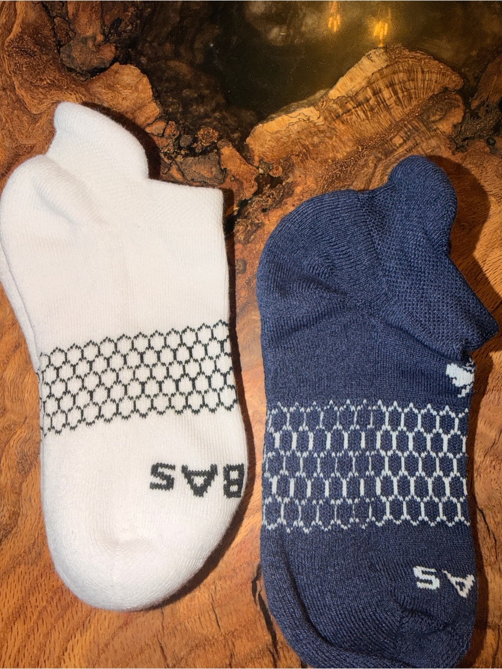 Bombas Ankle Socks 2 Pair Size Small White & Navy NWOT